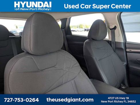Used 2023 Hyundai Tucson SE AWD/4WD image 6