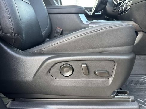 Used 2025 Chevrolet Silverado 2500 LTZ w/ LTZ Plus Package image 13