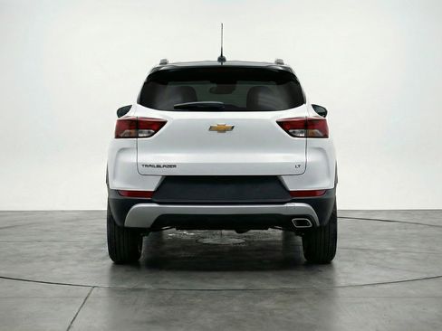 Used 2025 Chevrolet TrailBlazer LT image 7