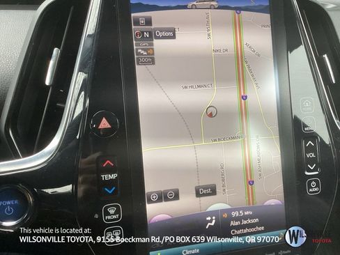 Used 2019 Toyota Prius Prime Premium image 3