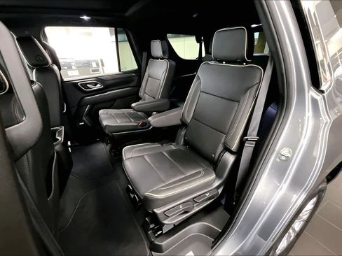 Used 2023 GMC Yukon SLT w/ SLT Premium Package RWD image 21