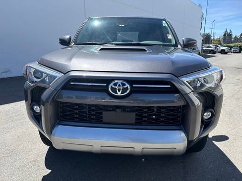 Used 2023 Toyota 4Runner TRD Off-Road Premium w/ Off Road Premium Plus Package AWD/4WD image 2