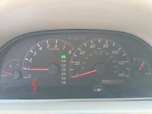 Used 2006 Toyota Camry LE image 16