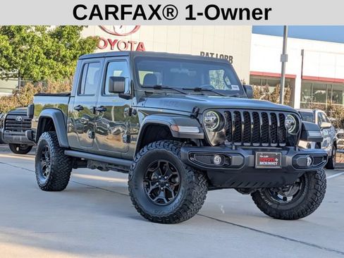 Used 2021 Jeep Gladiator Sport AWD/4WD image 2