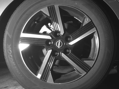 Used 2025 Nissan Sentra SV FWD image 15