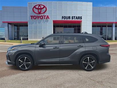 Used 2022 Toyota Highlander XSE