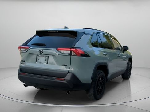 Used 2022 Toyota RAV4 XLE w/ Convenience Package FWD image 26