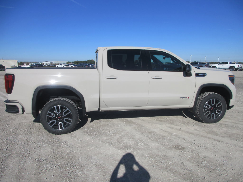 New 2026 GMC Sierra 1500 AT4 w/ AT4 Premium Package AWD/4WD image 3