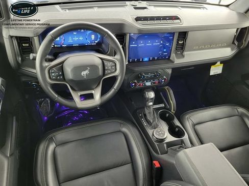 Used 2025 Ford Bronco Badlands AWD/4WD image 33