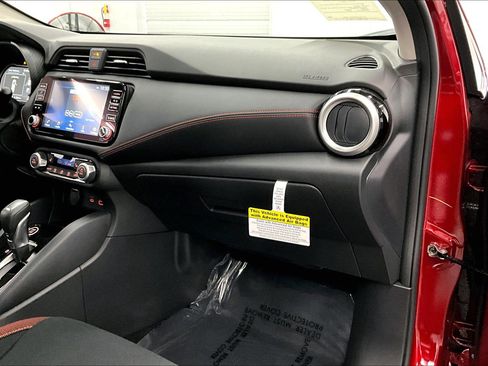 New 2025 Nissan Versa SR w/ Trunk Package FWD image 63