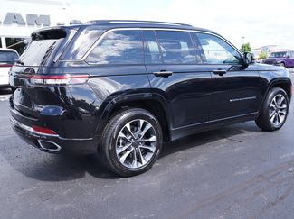Certified 2023 Jeep Grand Cherokee Overland w/ Luxury Tech Group IV AWD/4WD video 3