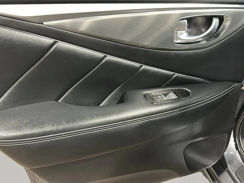 Used 2015 INFINITI Q50 Premium AWD/4WD image 12