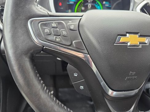 Used 2017 Chevrolet Volt LT w/ Comfort Package image 38