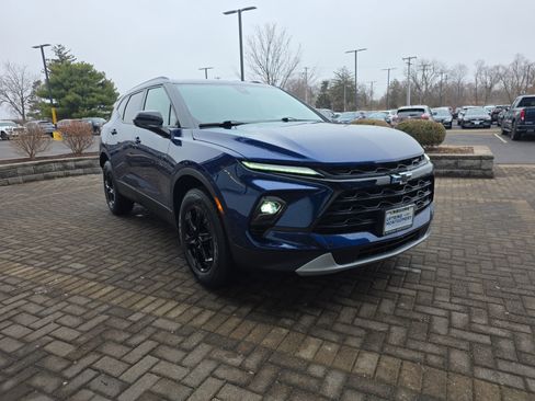 Used 2023 Chevrolet Blazer LT w/ Midnight/Sport Edition image 7
