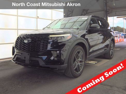 Used 2025 Ford Explorer ST-Line w/ ST-Line Street Pack AWD/4WD image 1
