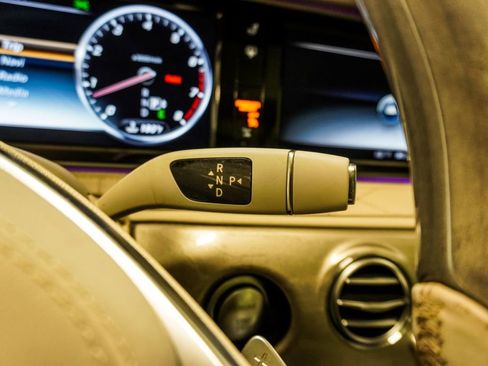 Used 2015 Mercedes-Benz S 550 Sedan image 19