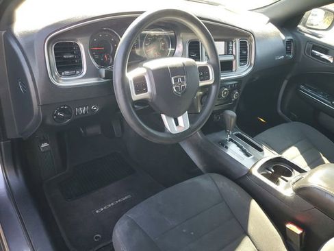 Used 2014 Dodge Charger SE image 17