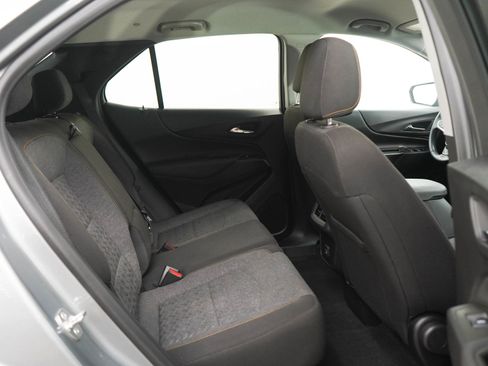 Used 2023 Chevrolet Equinox LT AWD/4WD image 12