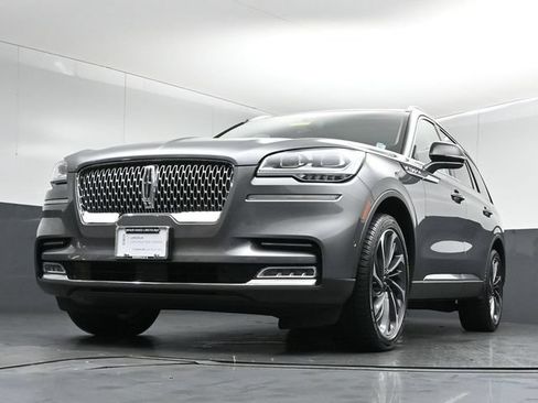 Certified 2022 Lincoln Aviator Reserve w/ Equipment Group 201A AWD/4WD image 38