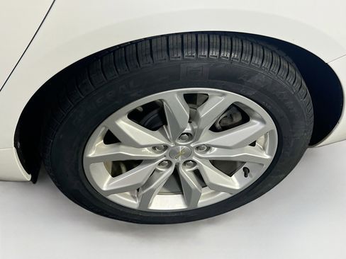 Used 2019 Chevrolet Impala LT w/ LT Convenience Package FWD image 29