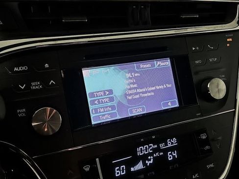 Used 2014 Toyota Avalon XLE image 16