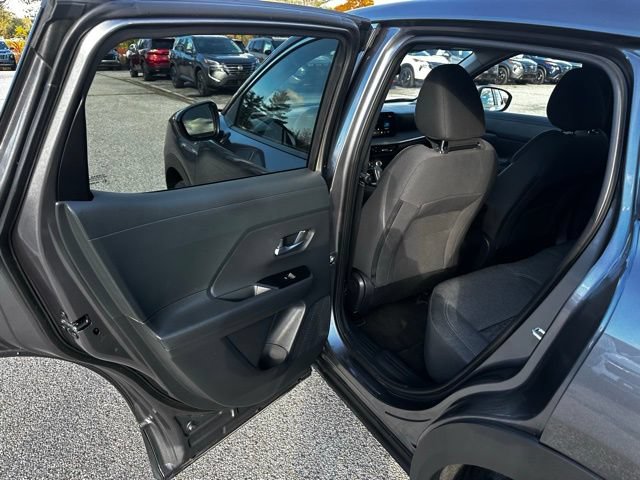Certified 2025 Nissan Kicks SV FWD image 14