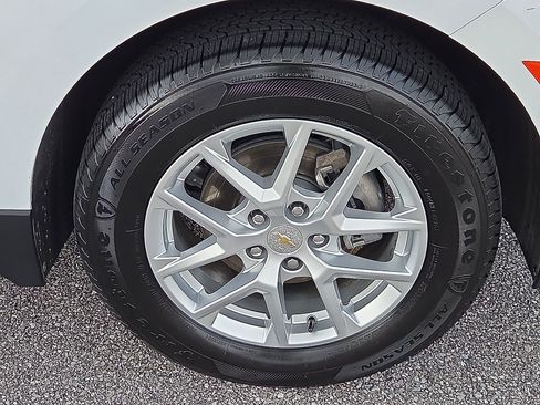 Used 2022 Chevrolet Equinox LT FWD image 7