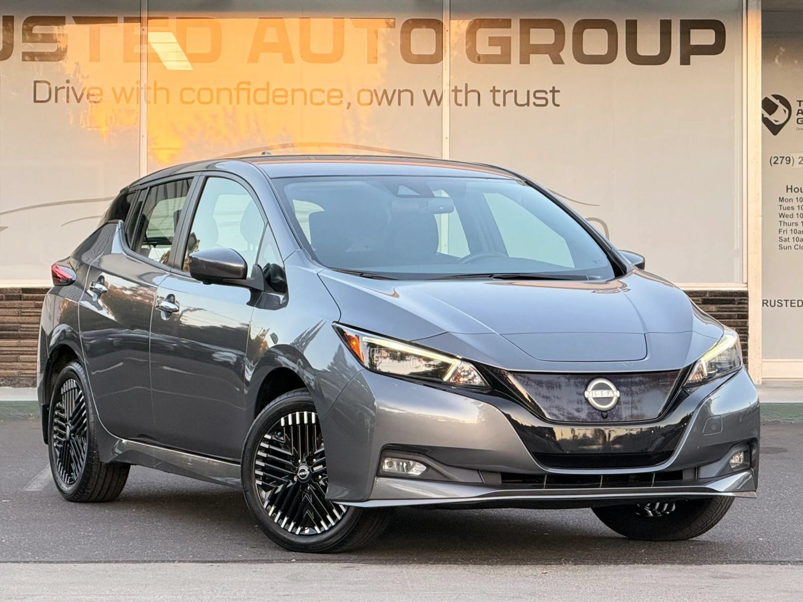 Used 2024 Nissan Leaf SV Plus FWD image 2