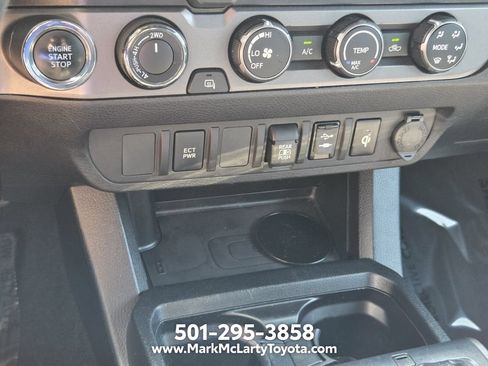 Used 2019 Toyota Tacoma TRD Off-Road AWD/4WD image 19