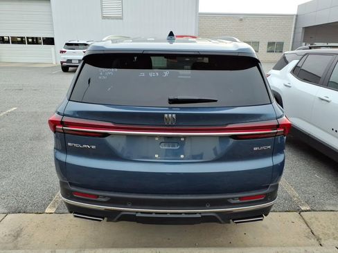 Used 2025 Buick Enclave Preferred image 6