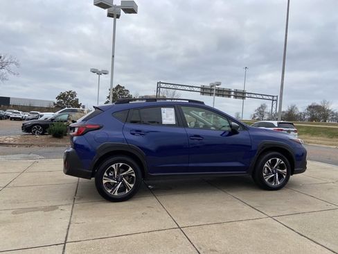 Used 2024 Subaru Crosstrek 2.0i Premium image 11