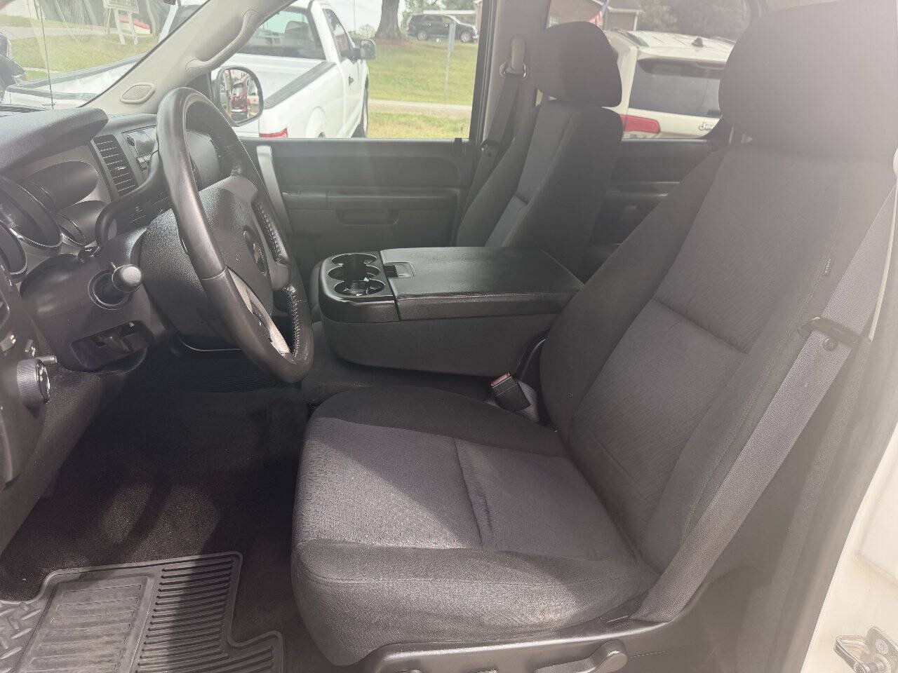 Used 2011 Chevrolet Silverado 1500 LT w/ All-Star Edition AWD/4WD image 20