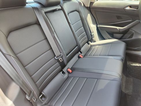 Used 2023 Volkswagen Jetta SE w/ Panoramic Sunroof Package FWD image 16