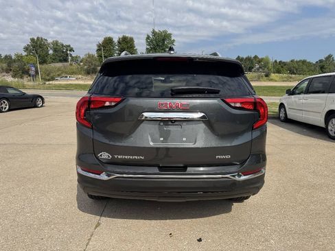 Used 2020 GMC Terrain SLT AWD/4WD image 8