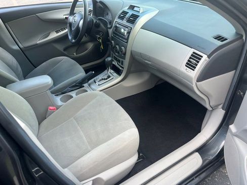 Used 2012 Toyota Corolla LE image 7