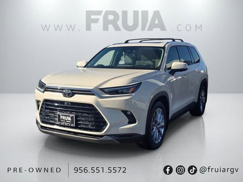 Used 2024 Toyota Grand Highlander XLE image 1