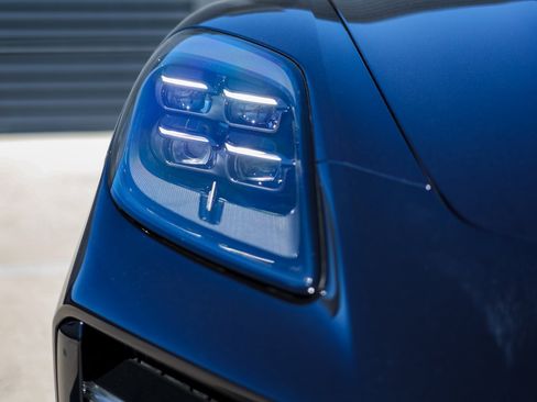 New 2026 Porsche Panamera 4S image 13