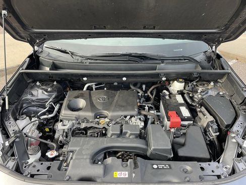 Certified 2022 Toyota RAV4 XLE image 9