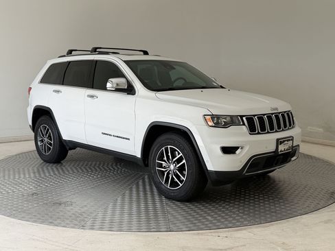 Used 2018 Jeep Grand Cherokee Limited AWD/4WD image 7