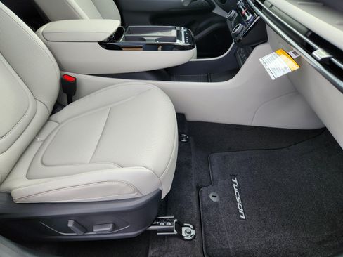 New 2026 Hyundai Tucson Limited AWD/4WD image 17