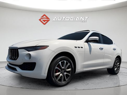Used 2017 Maserati Levante S AWD/4WD image 22
