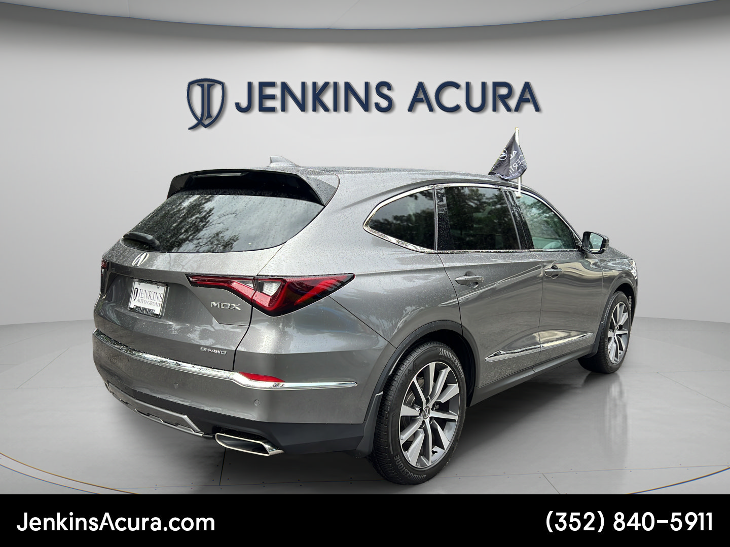 Used 2025 Acura MDX w/ Technology Package AWD/4WD image 3