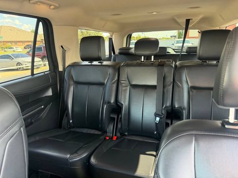 Used 2024 Ford Expedition Max XLT AWD/4WD image 30