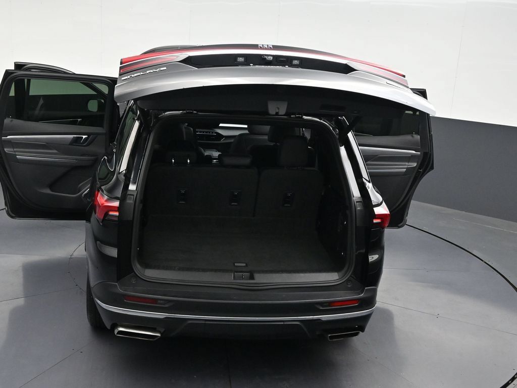 Used 2025 Buick Enclave Preferred w/ Power Package FWD image 35
