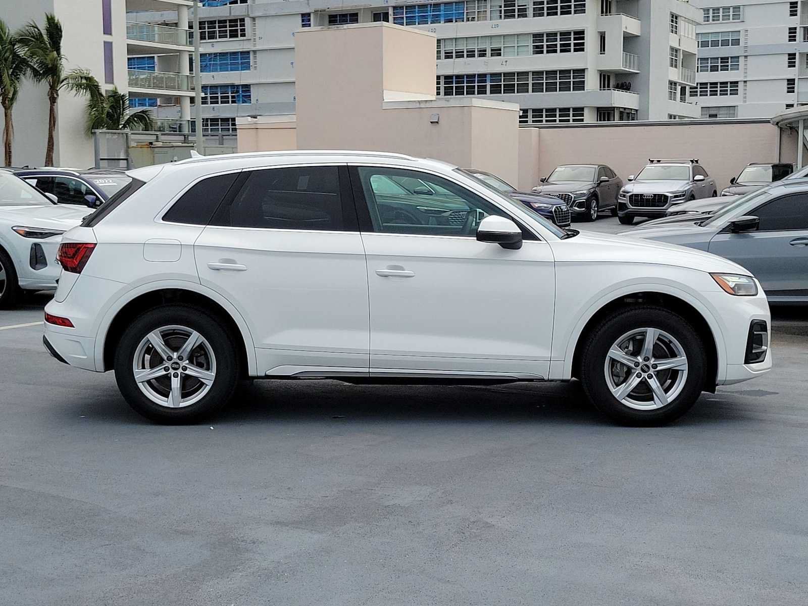 Certified 2023 Audi Q5 2.0T Premium w/ Convenience Package AWD/4WD image 13