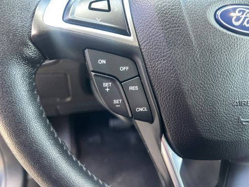Used 2022 Ford Edge Titanium AWD/4WD image 15