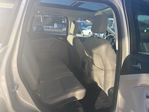 Used 2018 Ford Escape SE w/ SE Sync 3 Package image 8