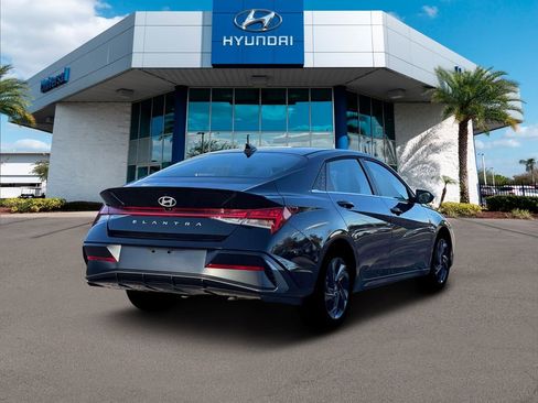 New 2026 Hyundai Elantra SEL Sport image 8