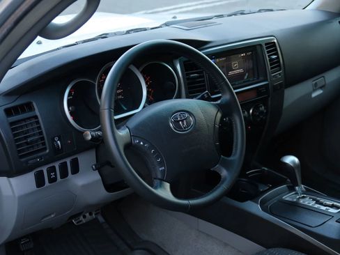 Used 2007 Toyota 4Runner Sport image 17