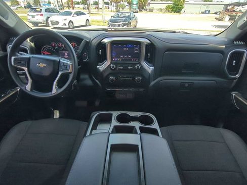 Used 2019 Chevrolet Silverado 1500 LT RWD image 17